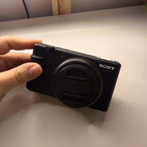 Sony Compact Black Digital Camera